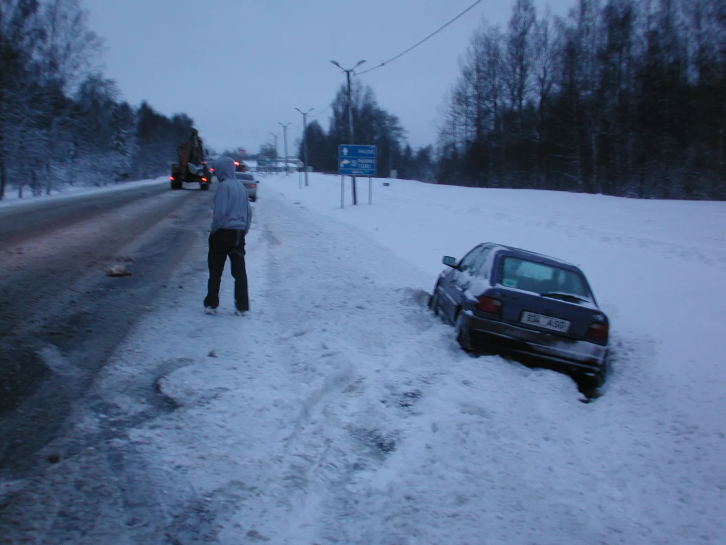 Selle auto hommikune sõit lõppes kraavis Pärnu–Rakvere maanteel Paide linna piires Olerexi tanklast paarsada meetrit Mäo poole.