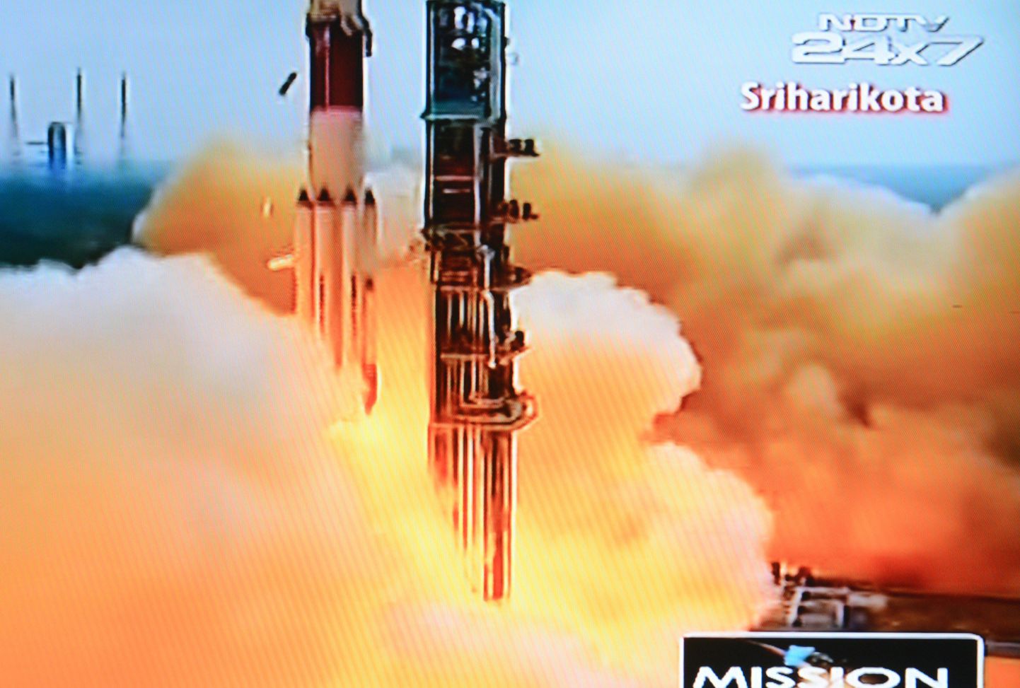 India riikliku telekanali Doordarshan pilt sondiga raketi stardist Marsi suunas.