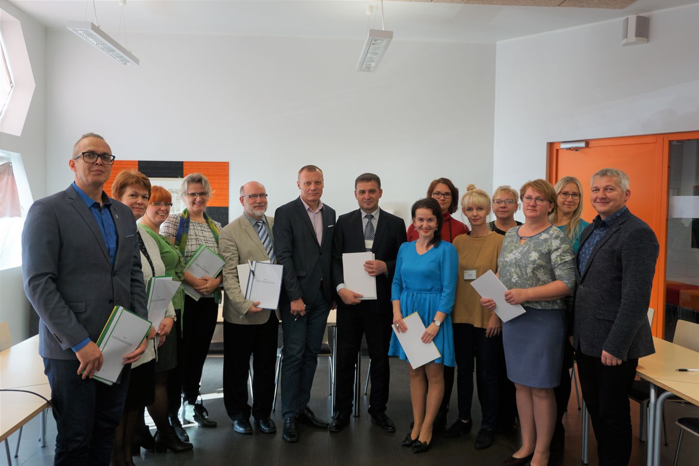 Valga valla koolijuhid allkirjastasid Valgamaa kutseõppekeskuses koostöölepingu karjääriõppe edendamiseks.