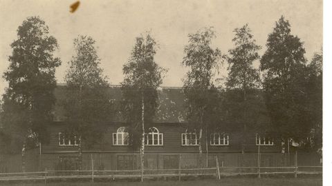 FOTOD ⟩ Linna «visiitkaart» lammutatakse