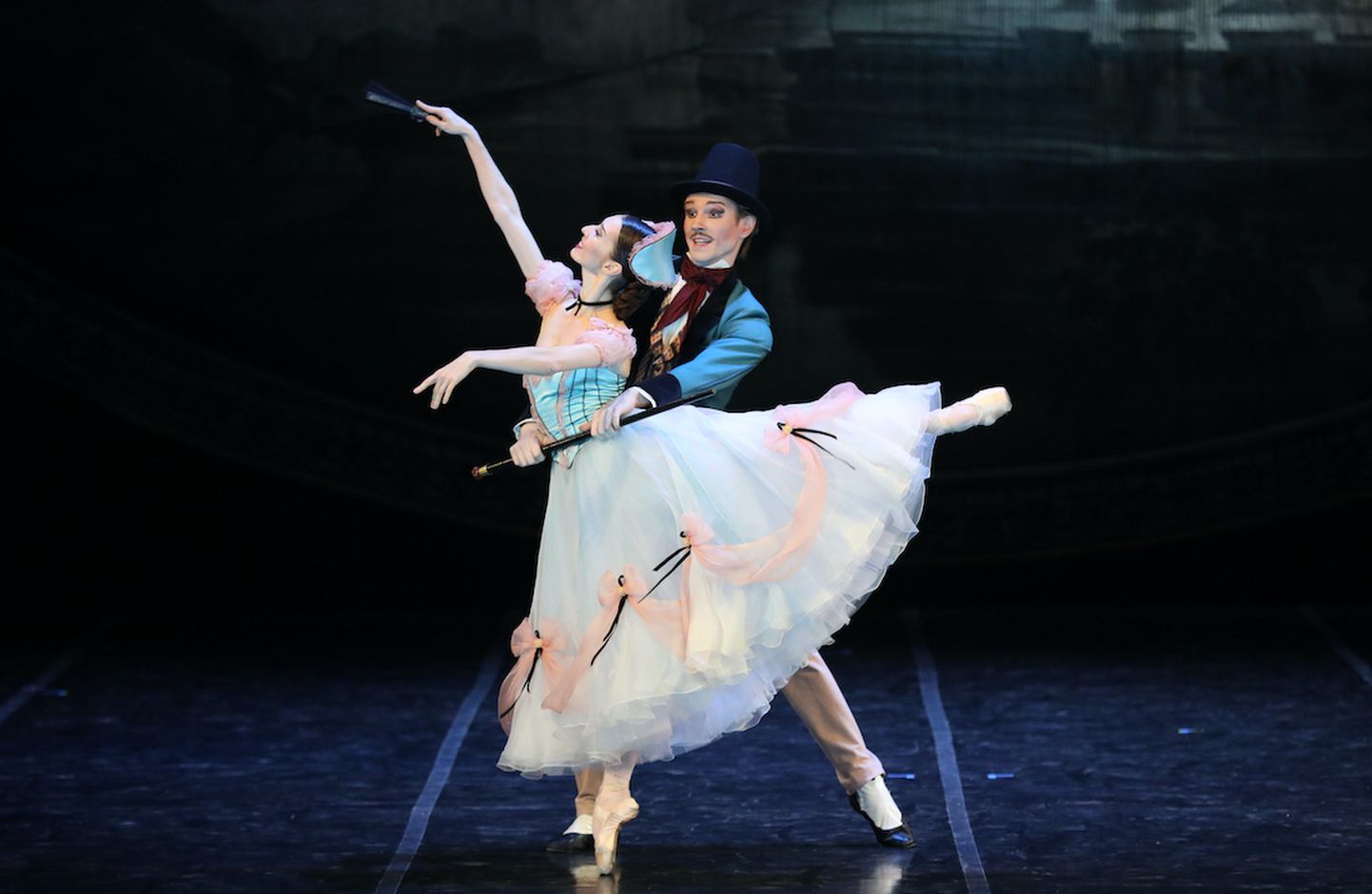 Jõhvi balletifestivali peaesineja on Peterburi Riiklik Akadeemiline Balletiteater.