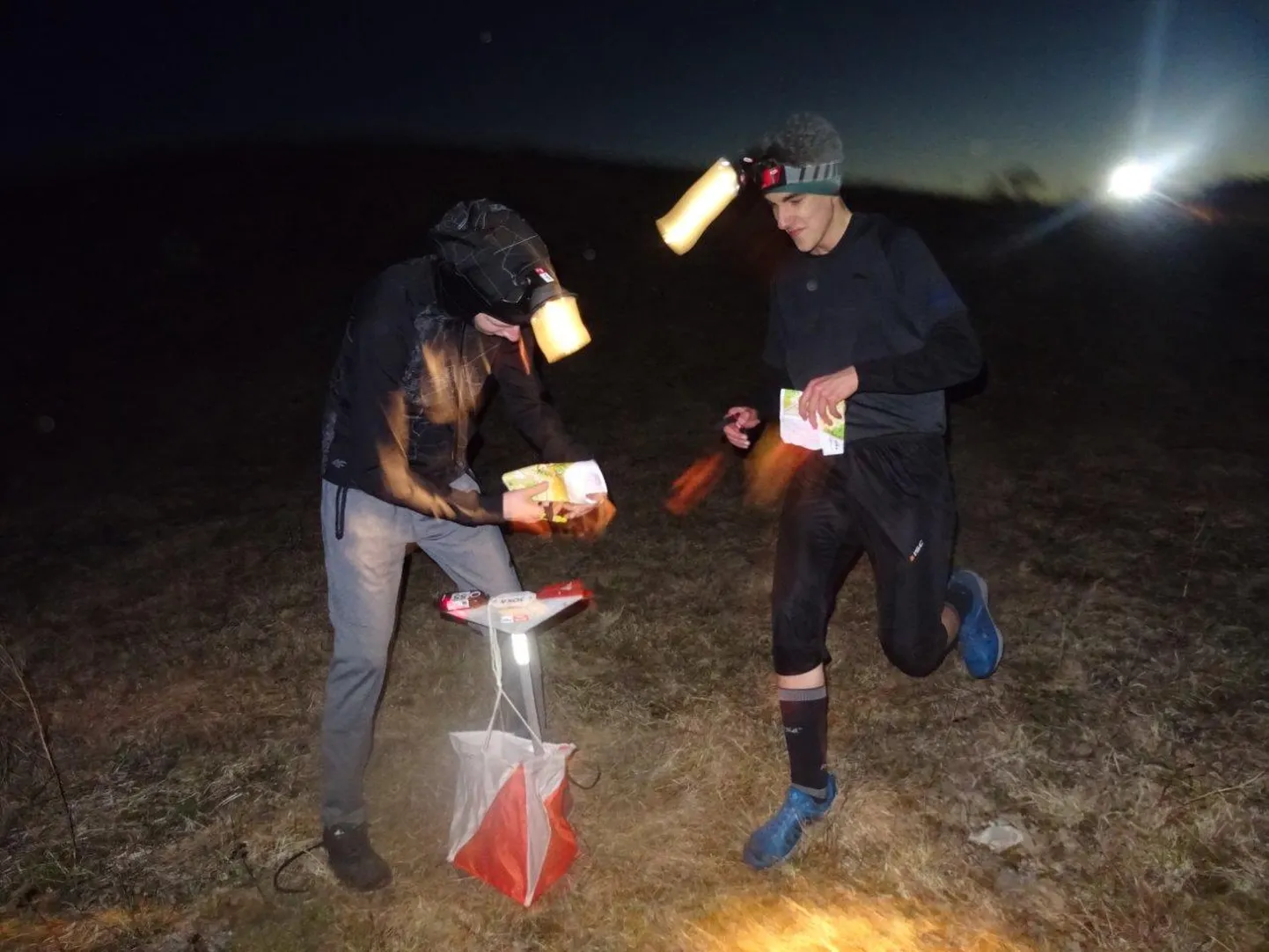 "Öökullilend" orienteerumisvõistlus.