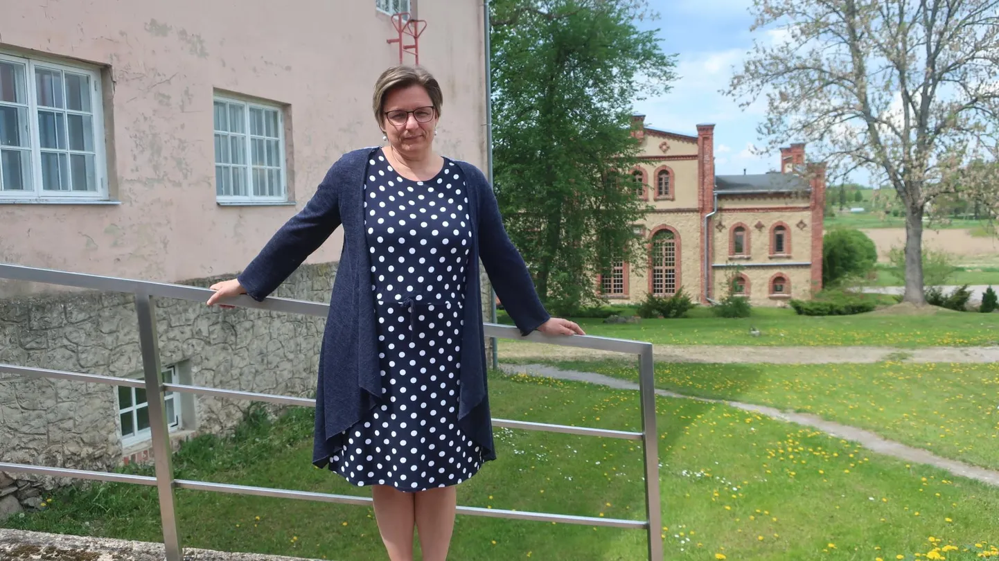 Rahvamuusikakooli senine eestvedaja Krista Sildoja ei kahetse Moostes veedetud aastaid.