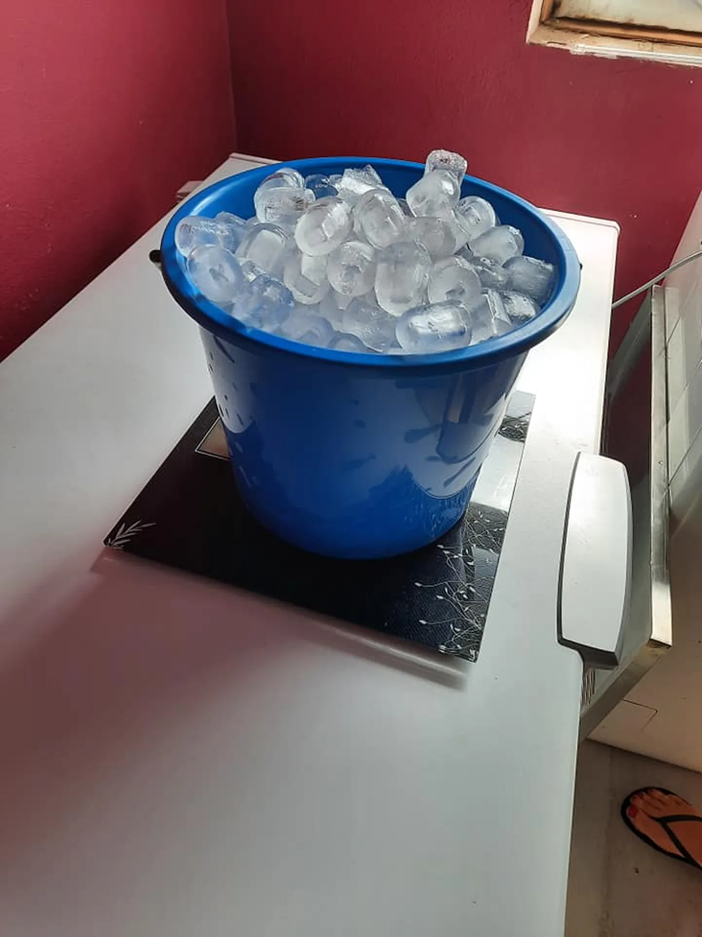 Ämbritäie eest kümnekas.