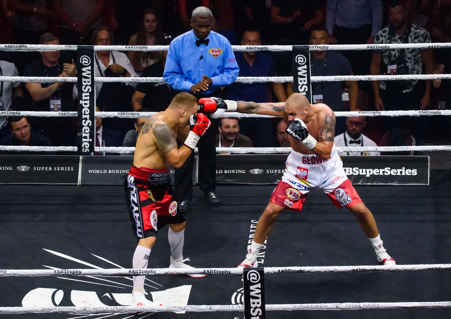 Mairis Briedis (no kreisās) un Kšištofs Glovackis