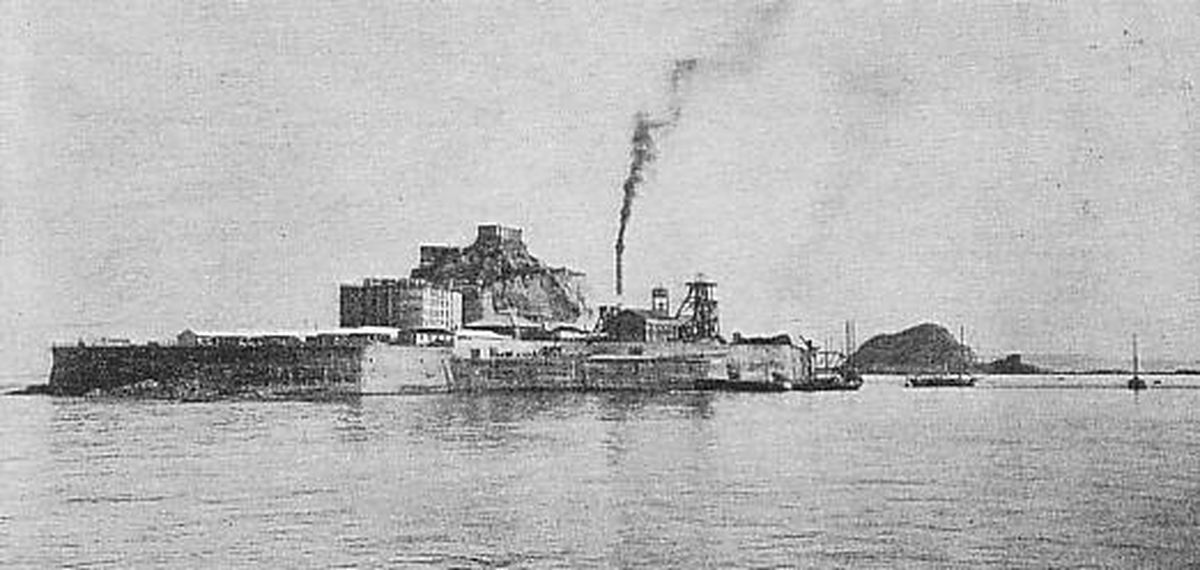 Остров Хасима в 1930 году.