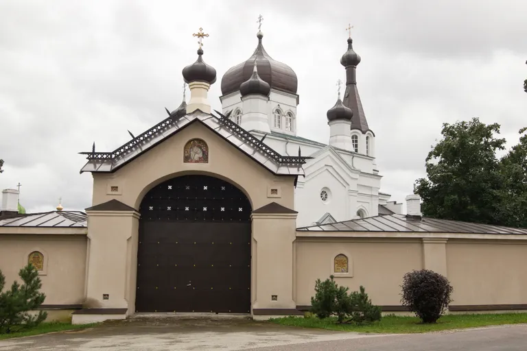 Vasknarva klooster.