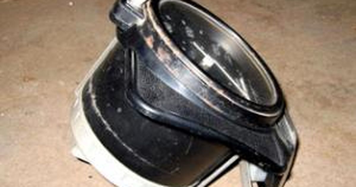 Во Франции дальнобойщик съел тахограф, чтобы обмануть жандармов - Что ...