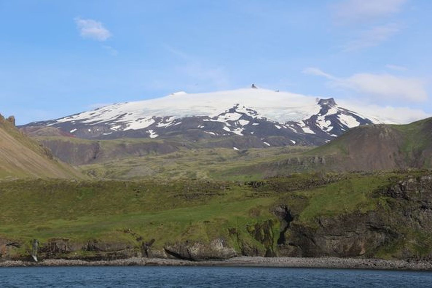 Viimane vaade Islandile ekspeditsioonilaeva Admiral Bellingshausen pardalt enne teekonda Gröönimaale.