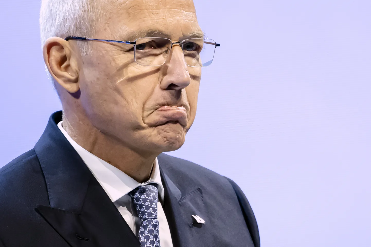 Credit Suisse'i esimees Axel P. Lehmann kõnelemas Šveitsi pangakontserni aktsionäride aastakoosolekul Zürichis.