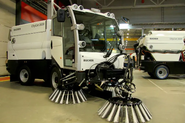 Bucher Municipal ir viens no lielākajiem komunālo automašīnu ražotājiem pasaulē. Ventspils ražotnē strādā jau 340 cilvēku, un pilna cikla ražošana Ventspilī tiek veikta 5 automašīnu modeļiem.