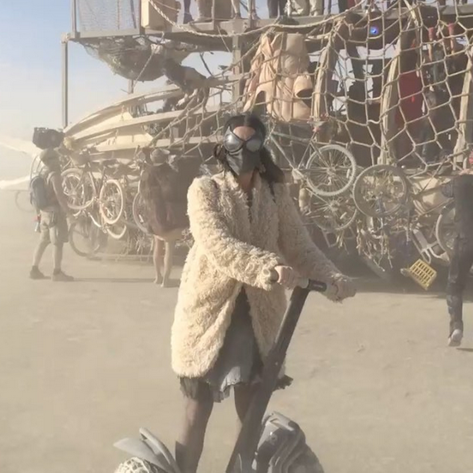 Katy Perry Burning Man festivalil