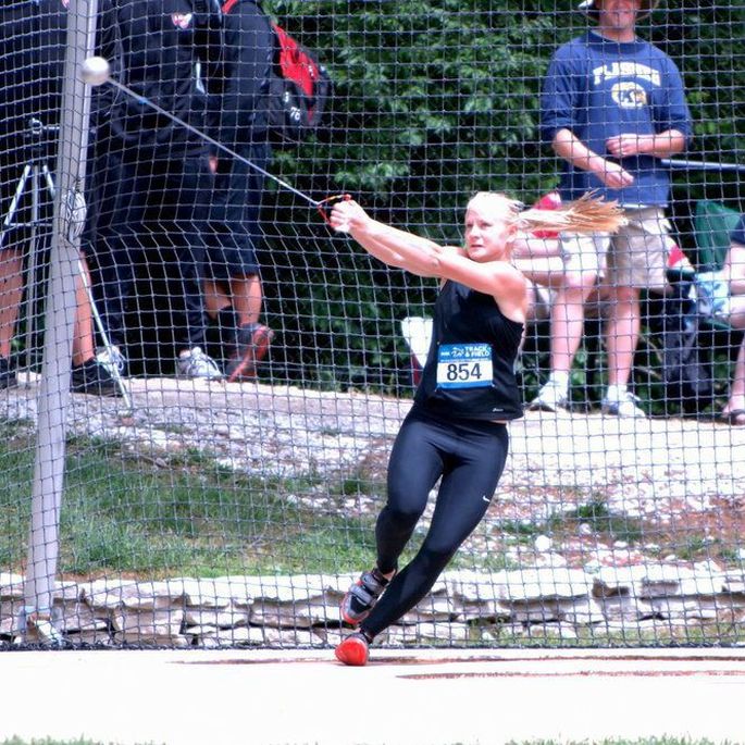 Eiropas Komandu Cempionata Vieglatletika Tris Uzvaras Latviesiem Vieglatletika Apollo Lv Sports Apollo Lv Diska mesana ir vieglatletikas mesanas disciplina, kura dalibniekiem pec iespejas talak jaaizmet 2 kg (sievietem — 1 kg) smags disks ar diametru 220 mm (sievietem 181 mm). eiropas komandu cempionata