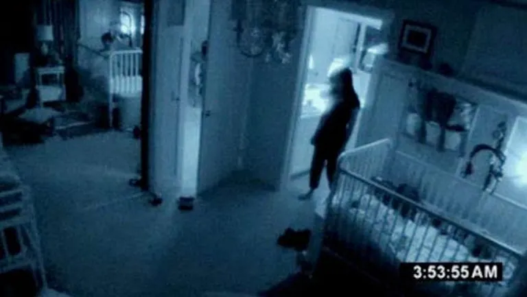 Kadrs no filmas "Paranormal Activity 2"