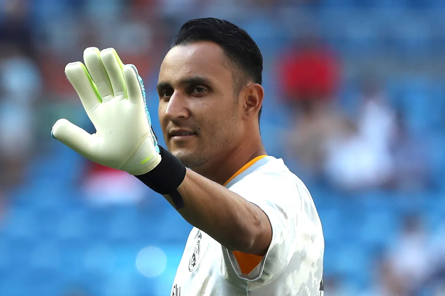 Keylor Navas siirdus Madridi Realist Pariisi Saint-Germaini.