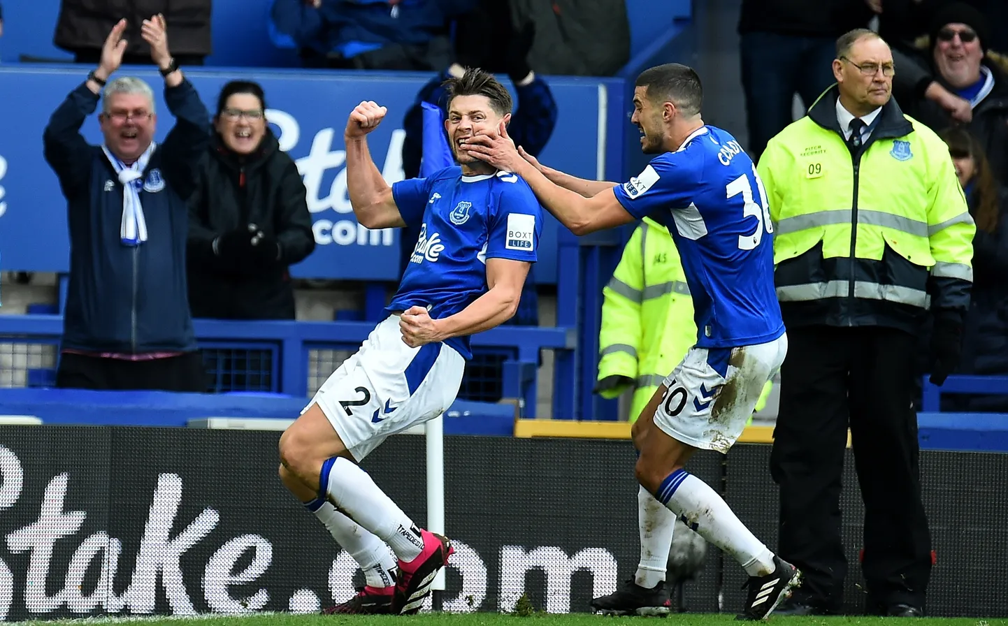 James Tarkowski (vasakul) väravat tähistamas.