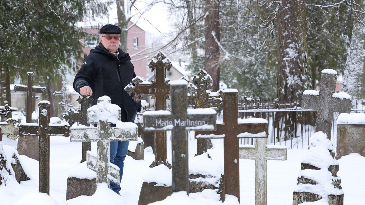 Tartu kalmistute juhataja Kalle Voogla ütleb, et Tartu kalmistutel juba puhkab allpool mullapiiri linnatäis rahvast.