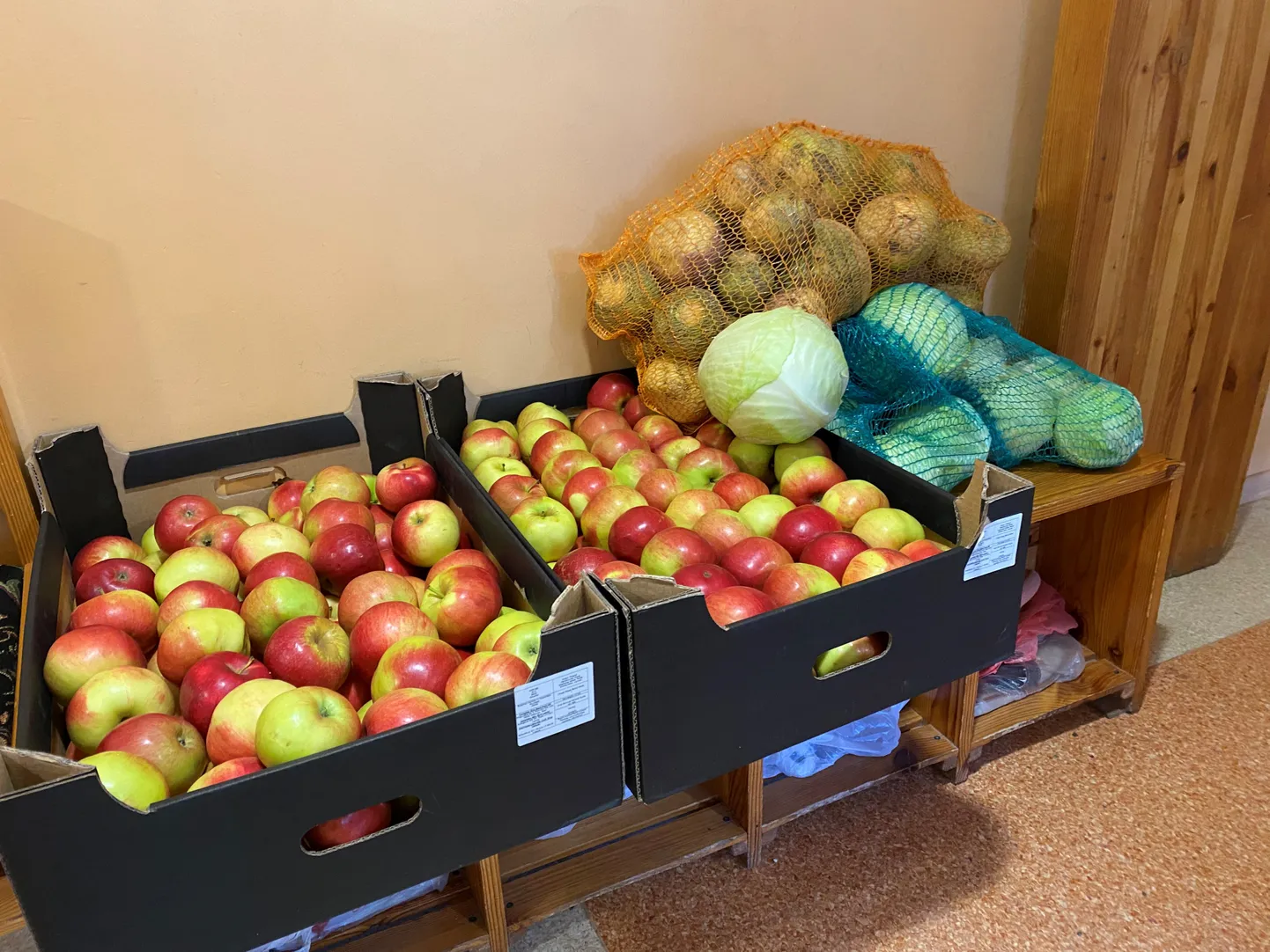 Annetuseks saadud puu- ja köögiviljad lähevad toidupakkidesse järgmise 4 kuu jooksul.