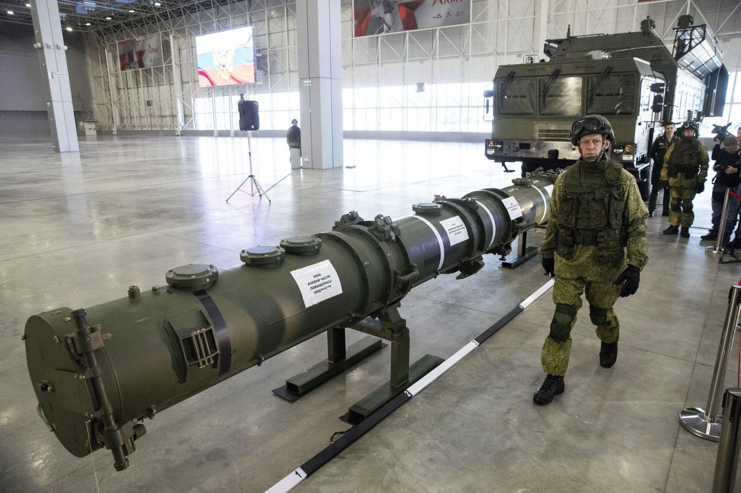 Venemaa demonstreerimas oma SSC-8 (9M729) tiibraketti tänavu veebruaris. 