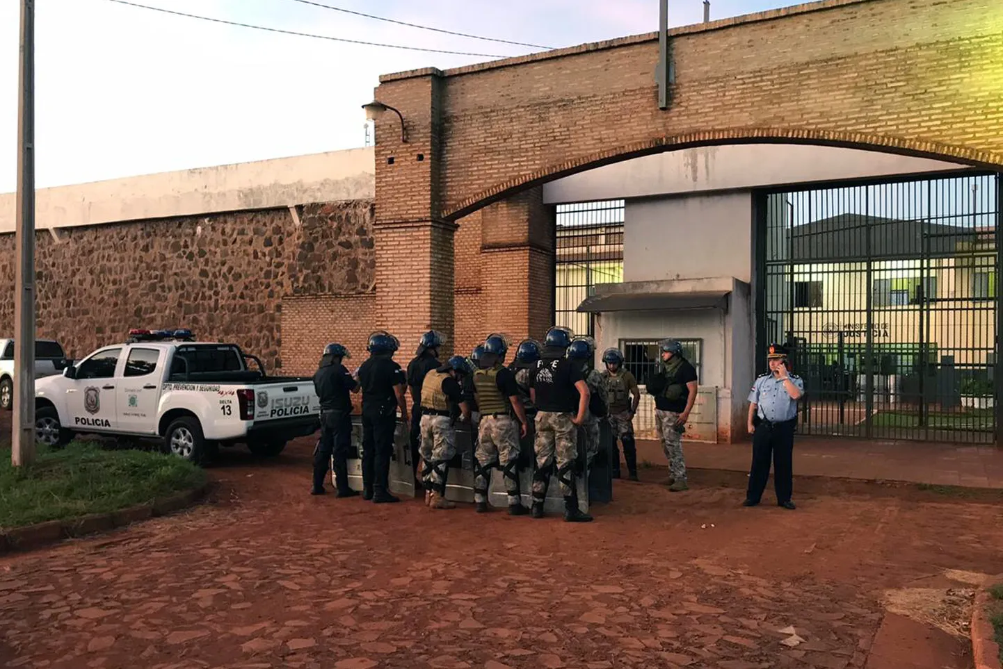 PAraguay vanglast põgenes hulga üliohtlikke kriminaale.