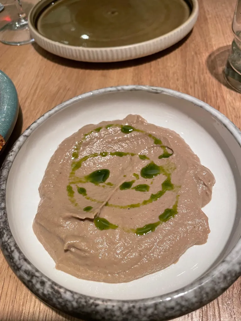 Kukeseenepasteet, saateks hapusai.