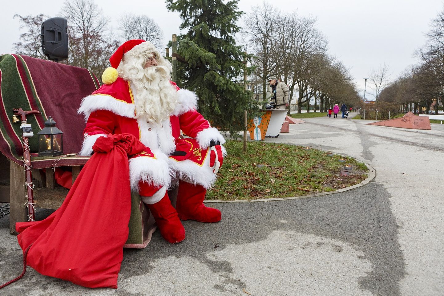 В рамках серии рождественских мероприятий в минувшее воскресенье на площади Пельгулинна прошел праздник «Ожидание Рождества».