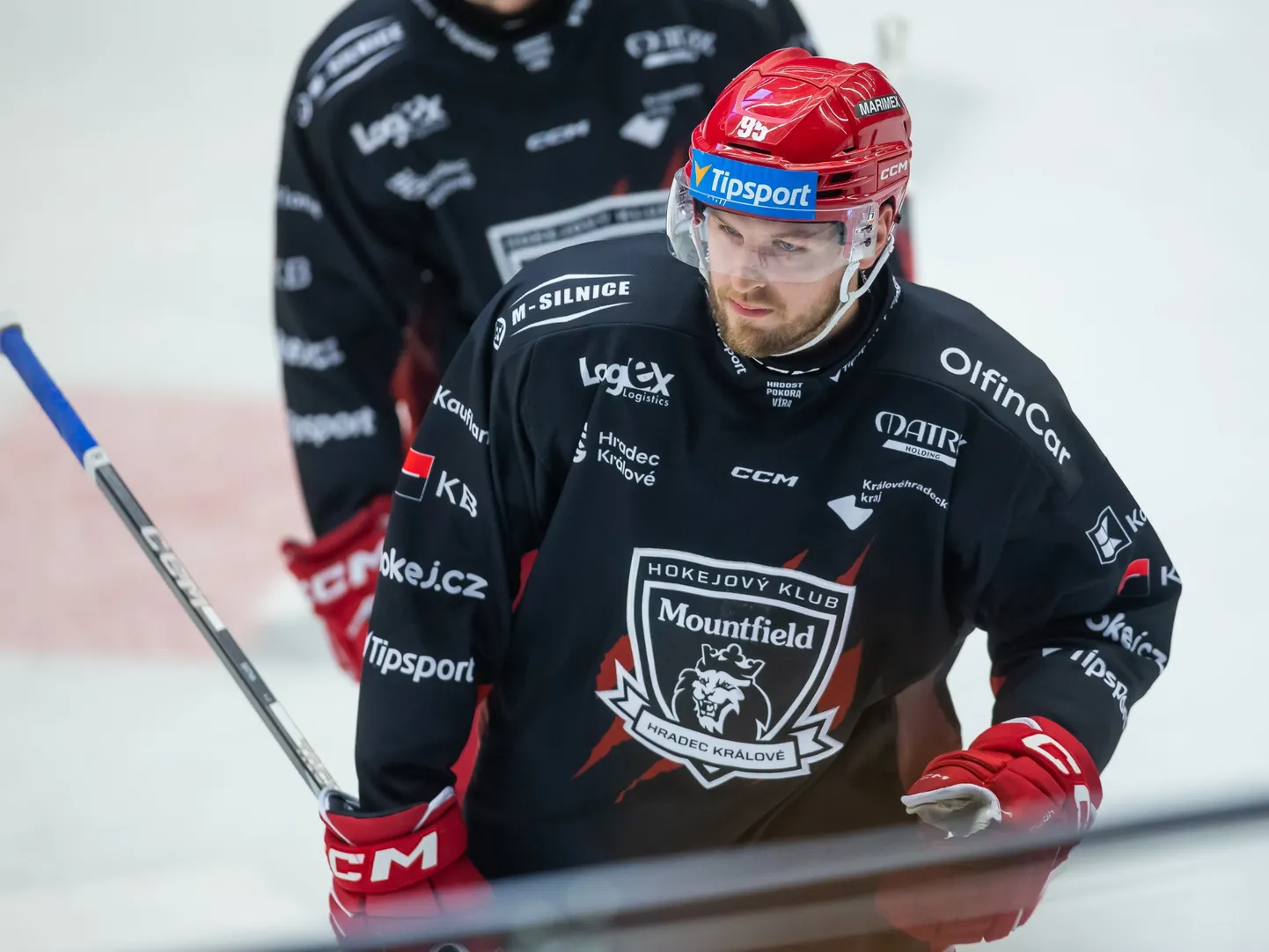 Latvijas hokeja uzbrucējs Oskars Batņa