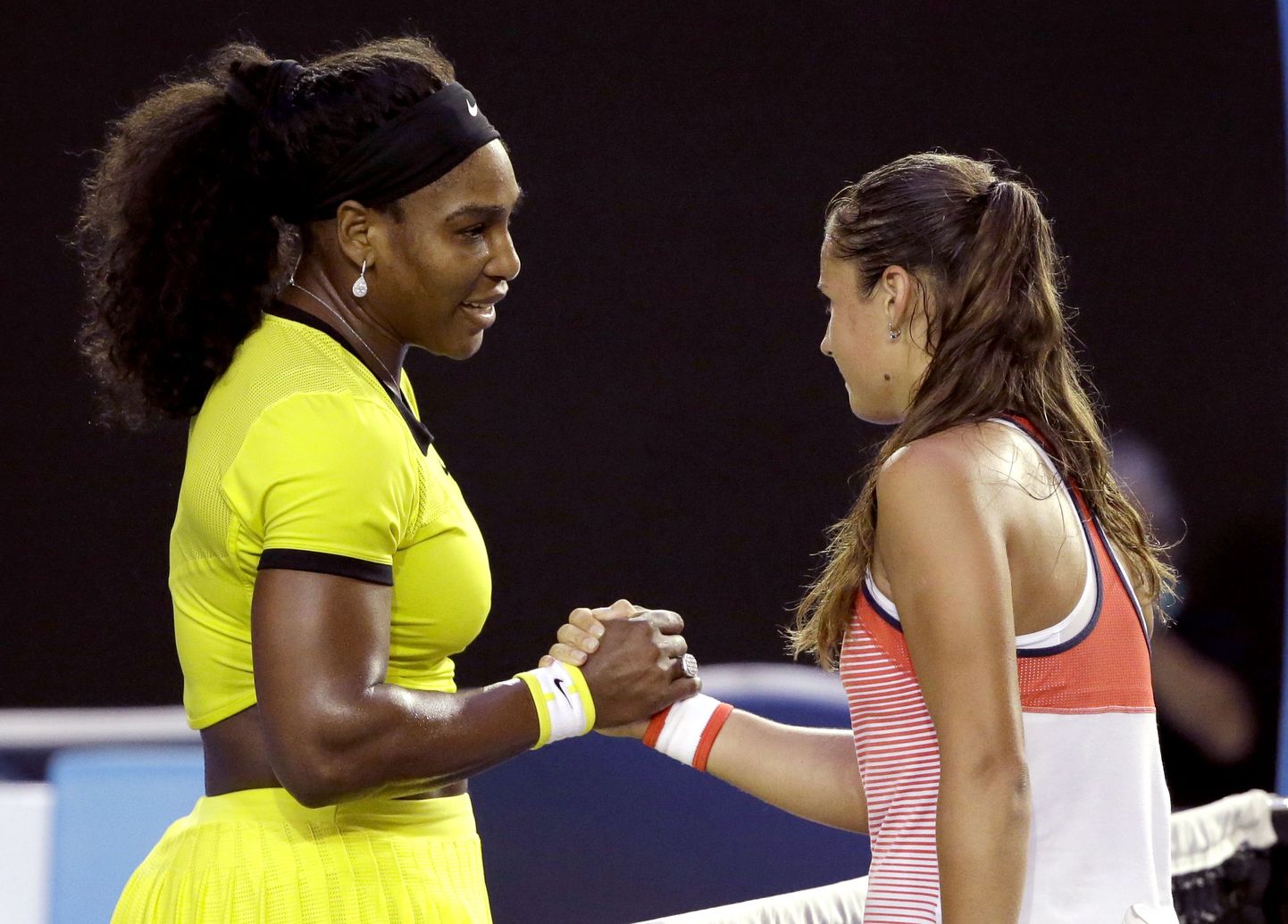 Serena Williams (vasakul) ja Darja Kasatkina.