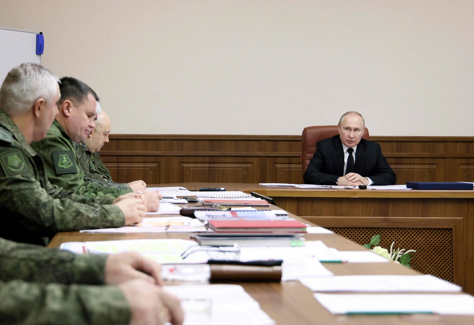 Venemaa president Vladimir Putin kohtumisel Venemaa vägede, mis osalevad Ukraina sõjas, staabiga.
