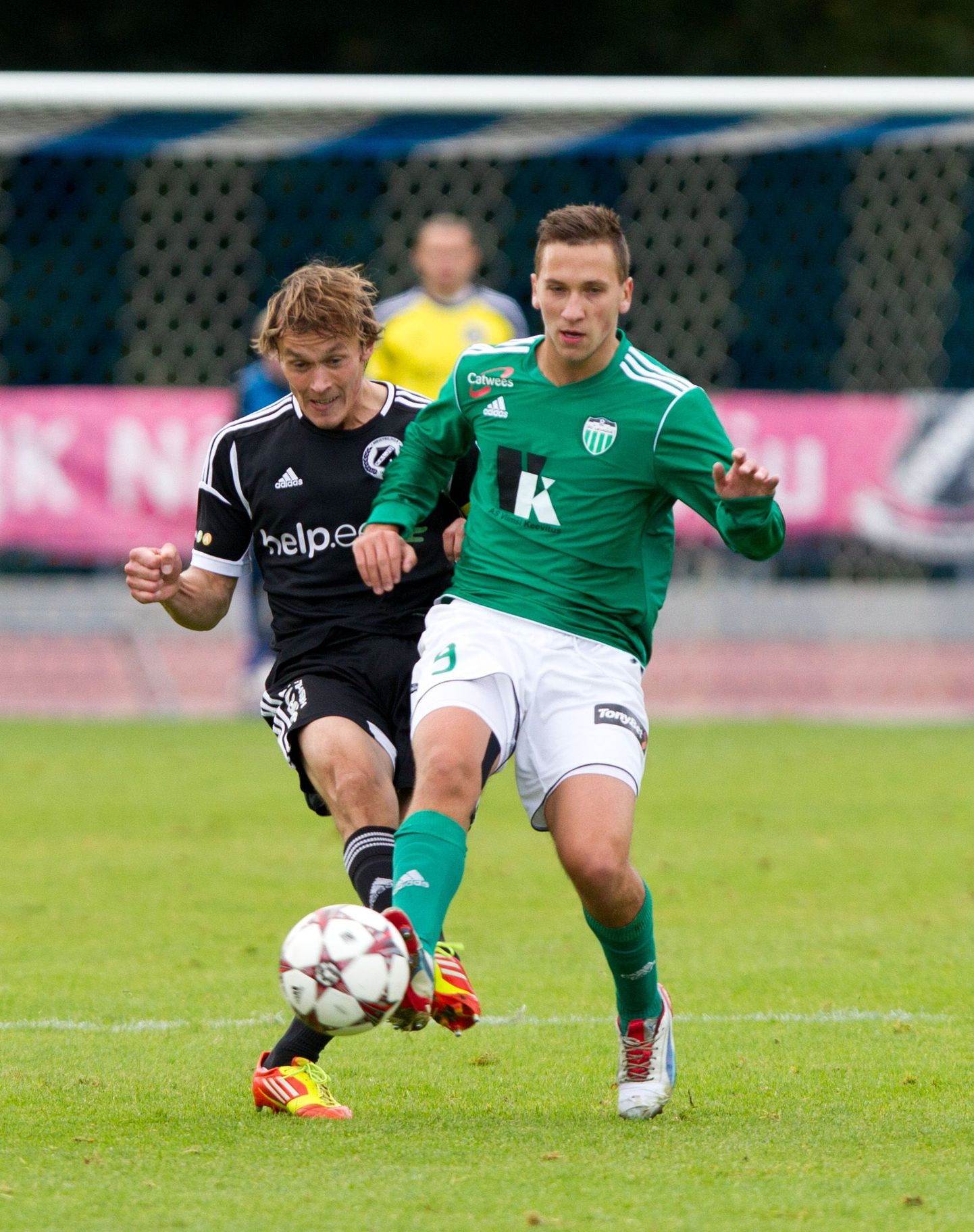 Pärnust pärit Artul Rättel kuulub Eesti meistrivõistluste liidermeeskonna FC Levadia ridadesse.