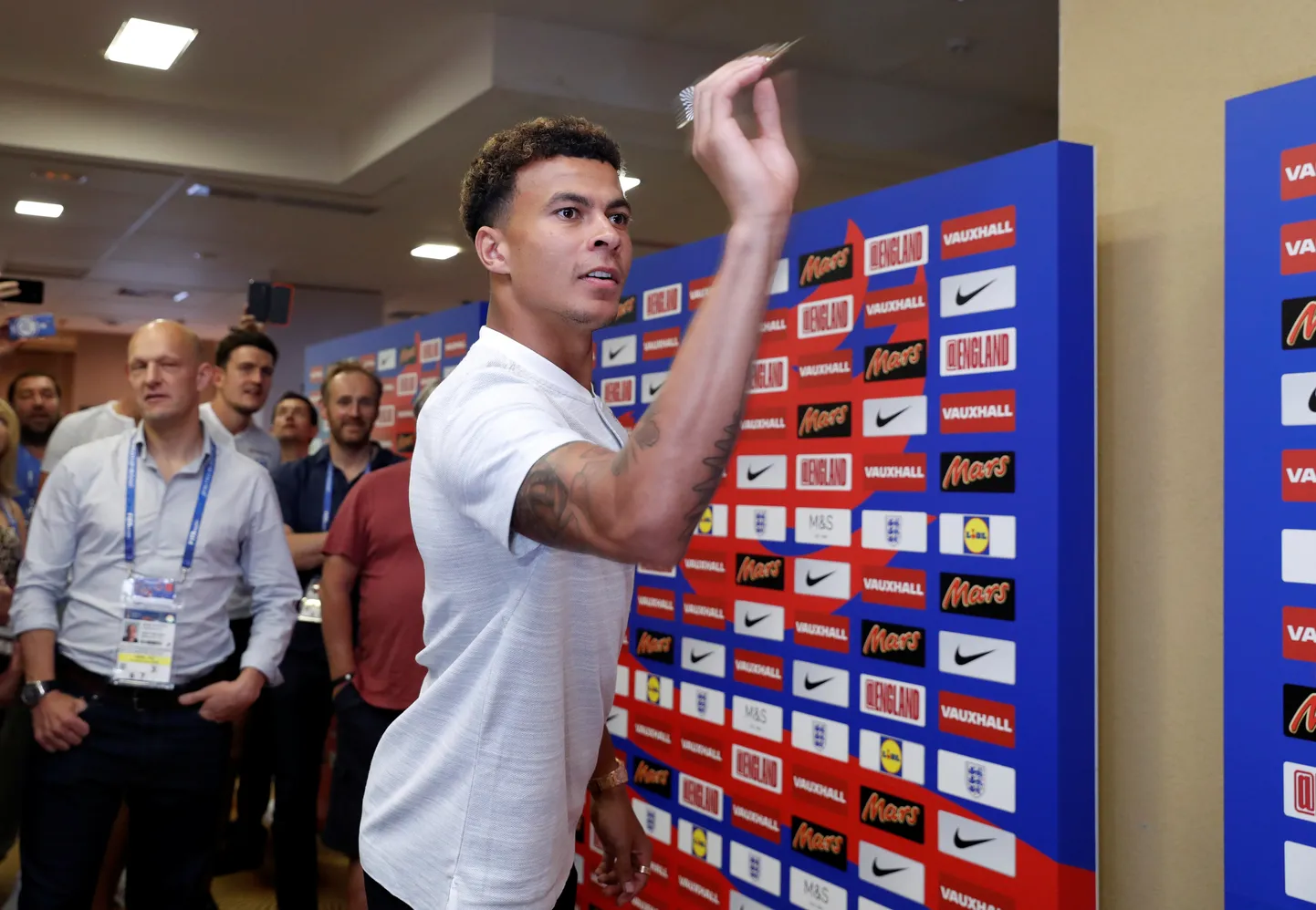 Dele Alli pressikonverentsil