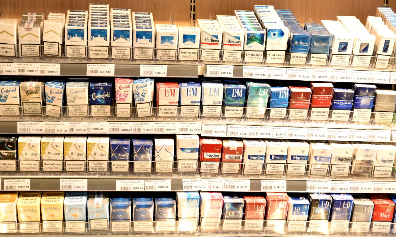 Табачные изделия. Сигареты названия. Ассортимент сигарет компании филип моррис. Какие сигареты есть в продаже. Какие сигареты есть в продаже.
