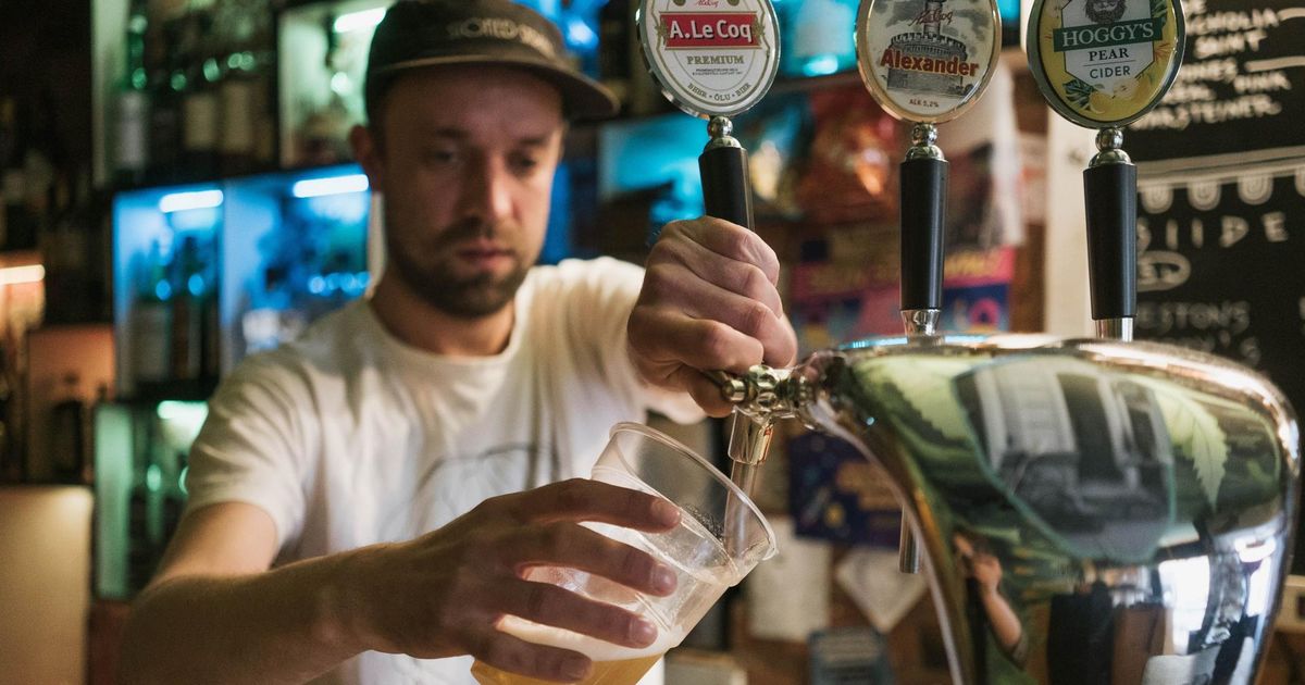 Neli kesklinna baari alustavad topsiringlusega, et juurida välja plasttopsid