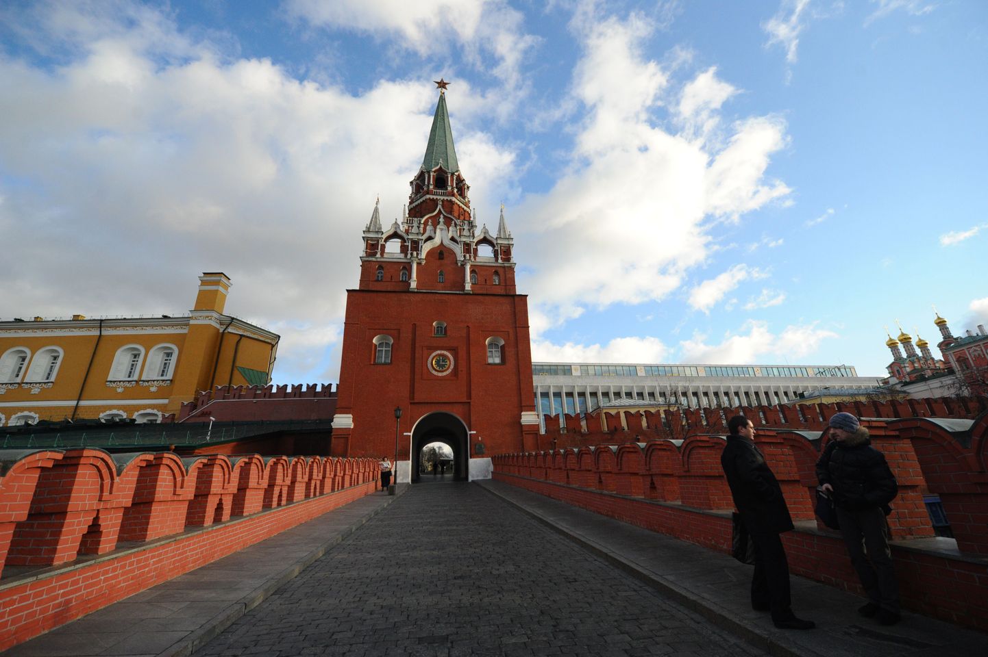 Kremli järgmine peremees selgub 4. märtsil 2012. Pildil on sissepääs
Kremlisse Troitskaja väravatorni juures.