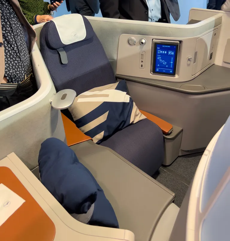 Lufthansa äriklassis hakkab pikamaalendudel osa toole asetsema teistest eraldi.