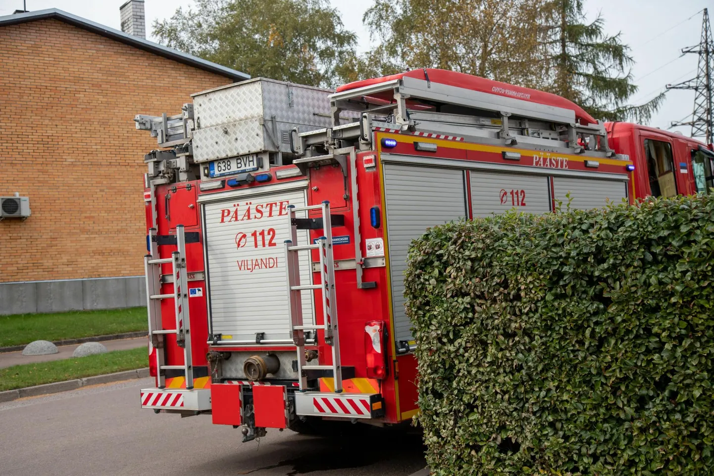 Päästeamet käis abis mehel, kes oli pliidi alla pannud liiga pikad puud. 