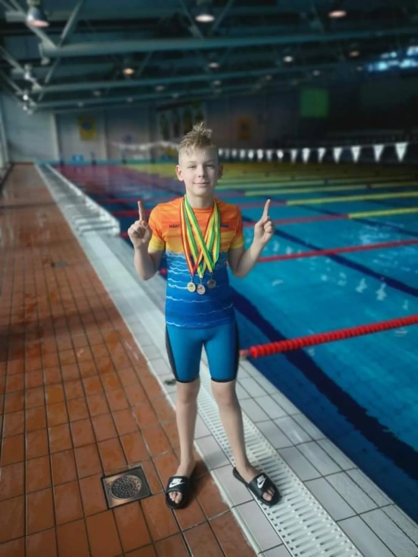 Märten Erik Arolt teenis Tartu ujumisvõistlustelt ühe kuld- ja kaks pronksmedalit.