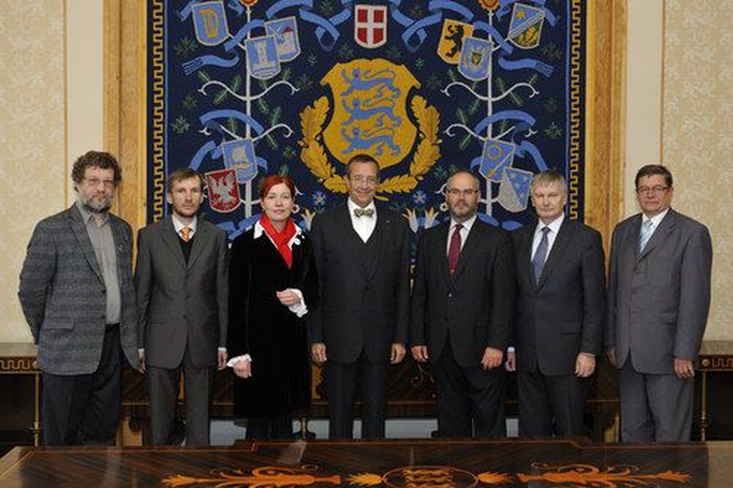 President Toomas Hendrik Ilves ja rektorite nõukogu liikmed.