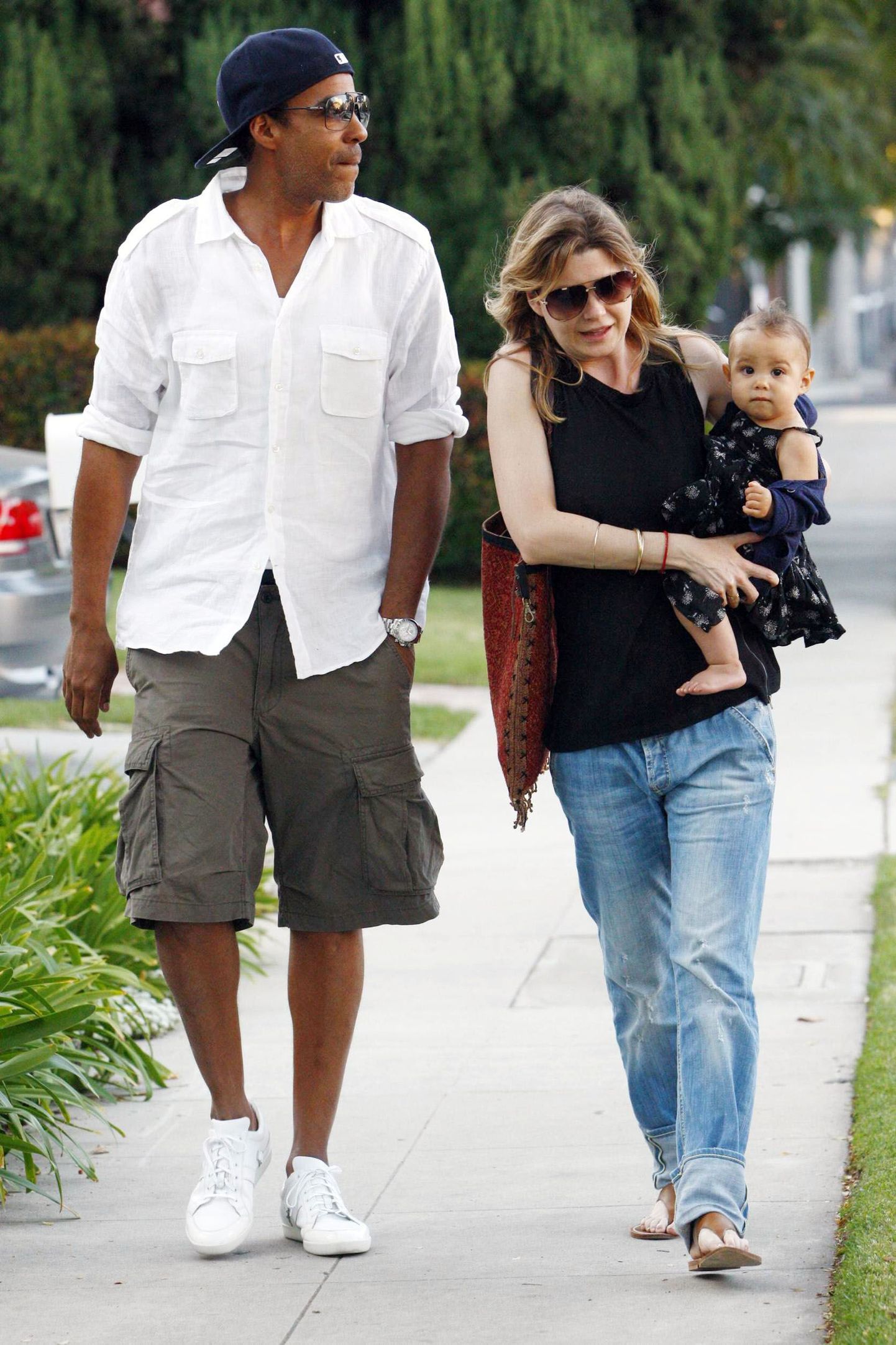 Ellen Pompeo koos abikaasa Chris Ivery ja tütre Stellaga