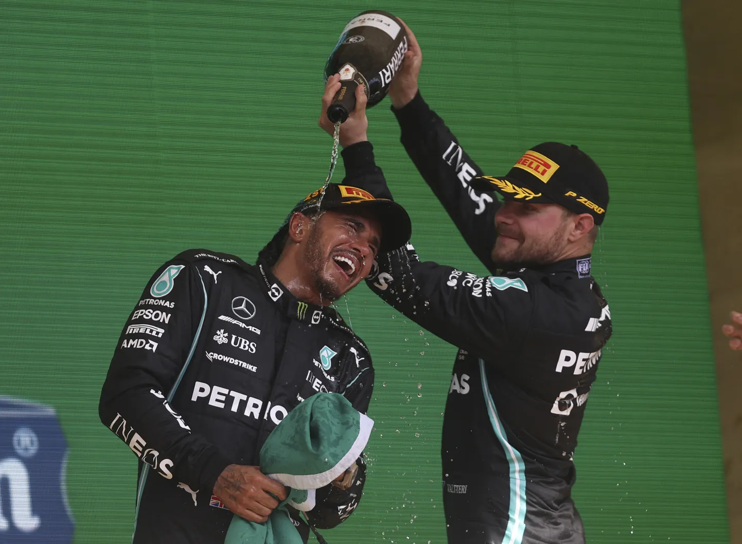 Lewis Hamilton (vasakul) ja Valtteri Bottas.