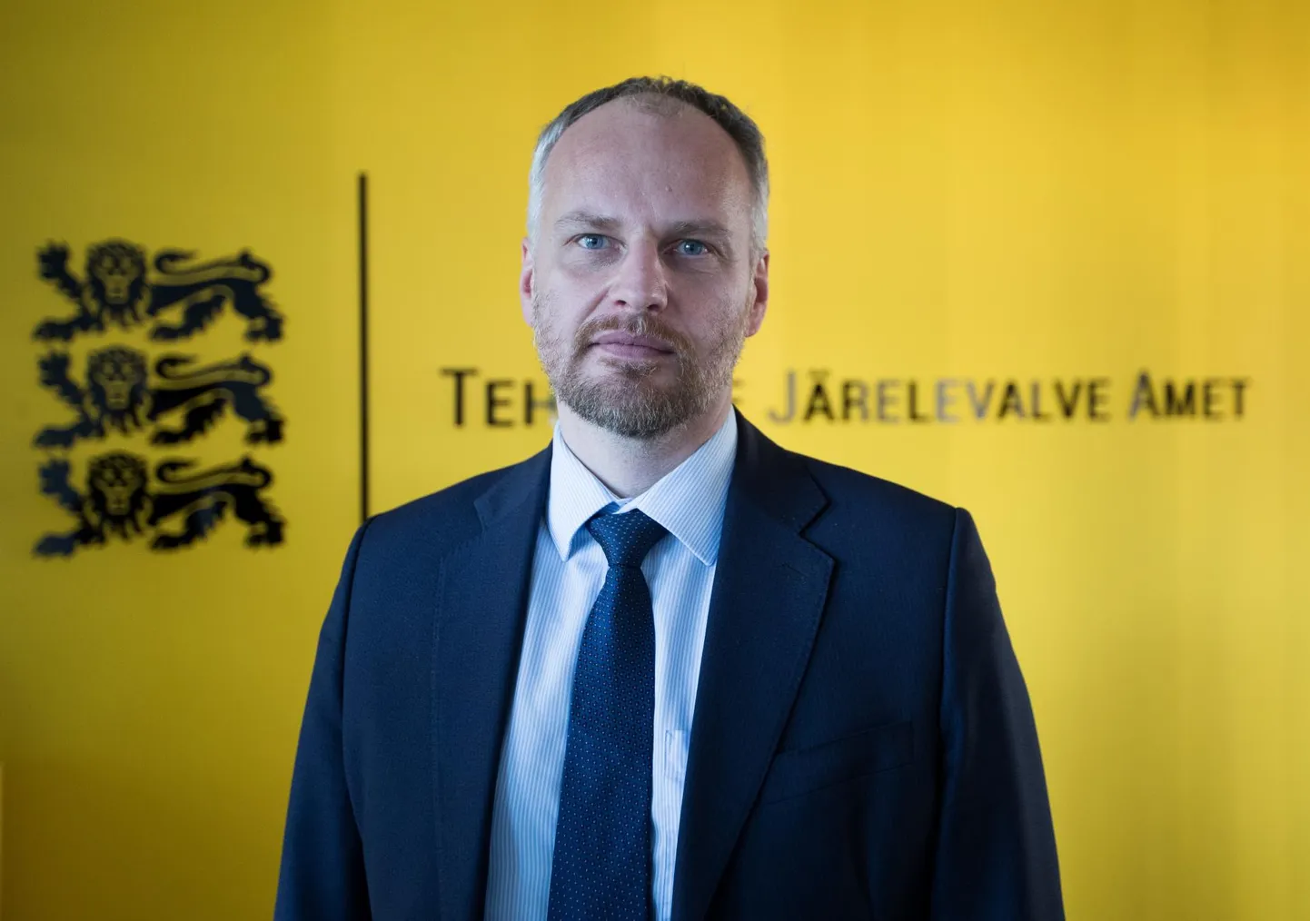 Riigikogu võttis vastu seaduse, millega tarbijakaitseamet ühendatakse tehnilise järelevalve ametiga. Ühendametit asub juhtima tehnilise järelevalve ameti praegune peadirektor Kaur Kajak (fotol).