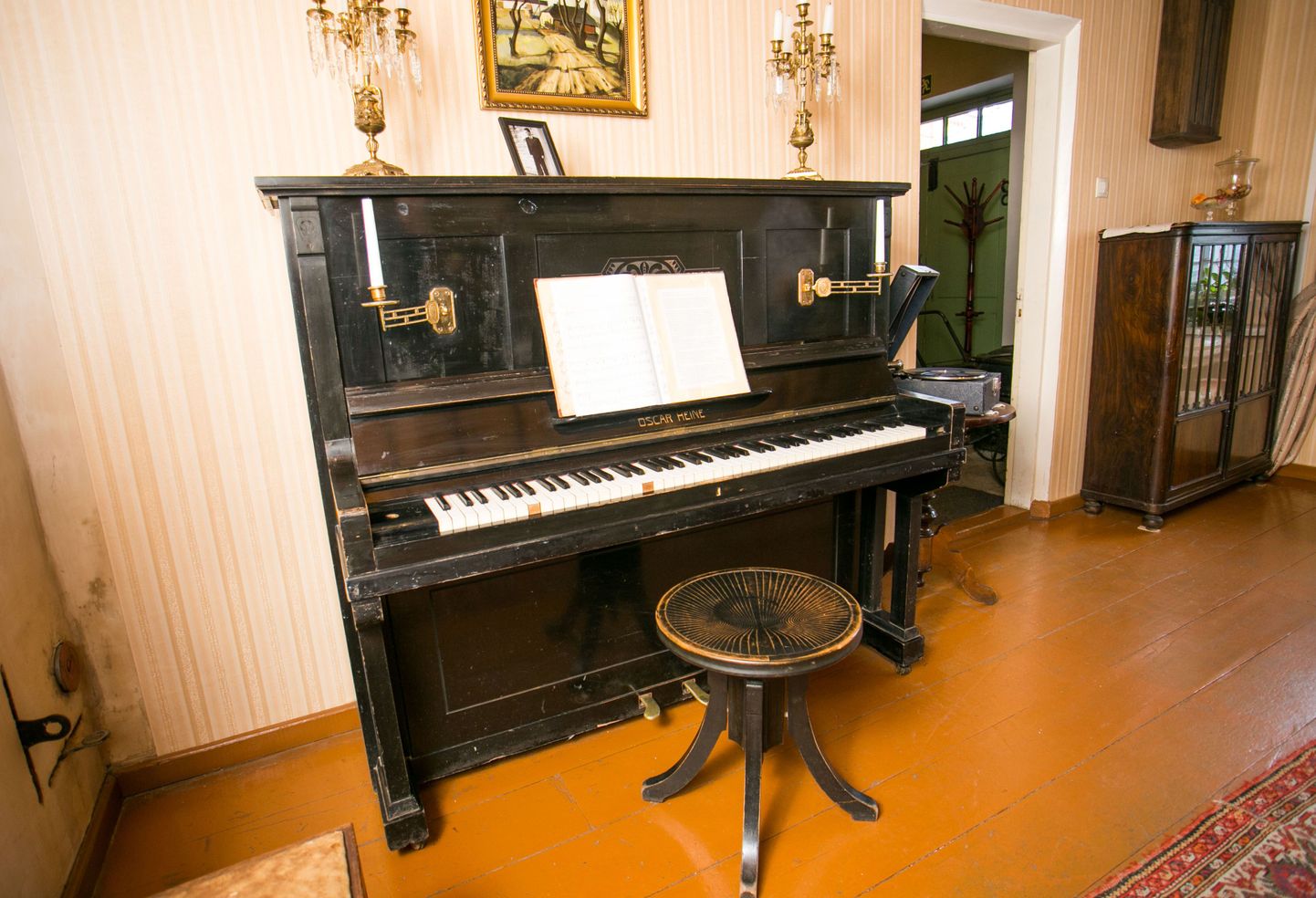 Arvo Pärdi pianino Rakvere Linnakodaniku muuseumis.