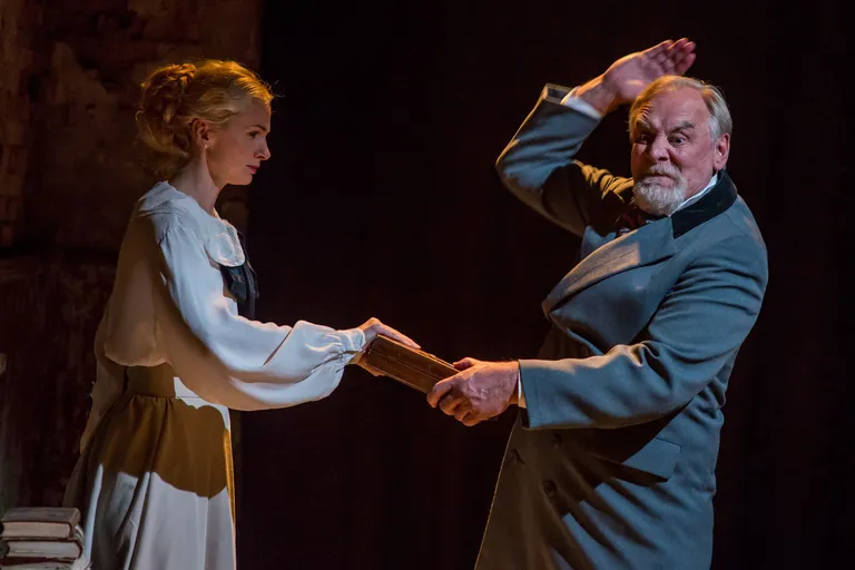 «Aleksei Karenin», Karenin-Aivar Tommingas, Anna Karenina – Elina Purde.