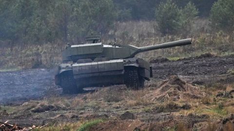 Venemaa esitles sõjaväeõppusel uusi robot-tanke «Šturm» – huvitav, millele Putin loodab?