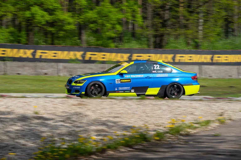 BMW 325 CUP sacensības