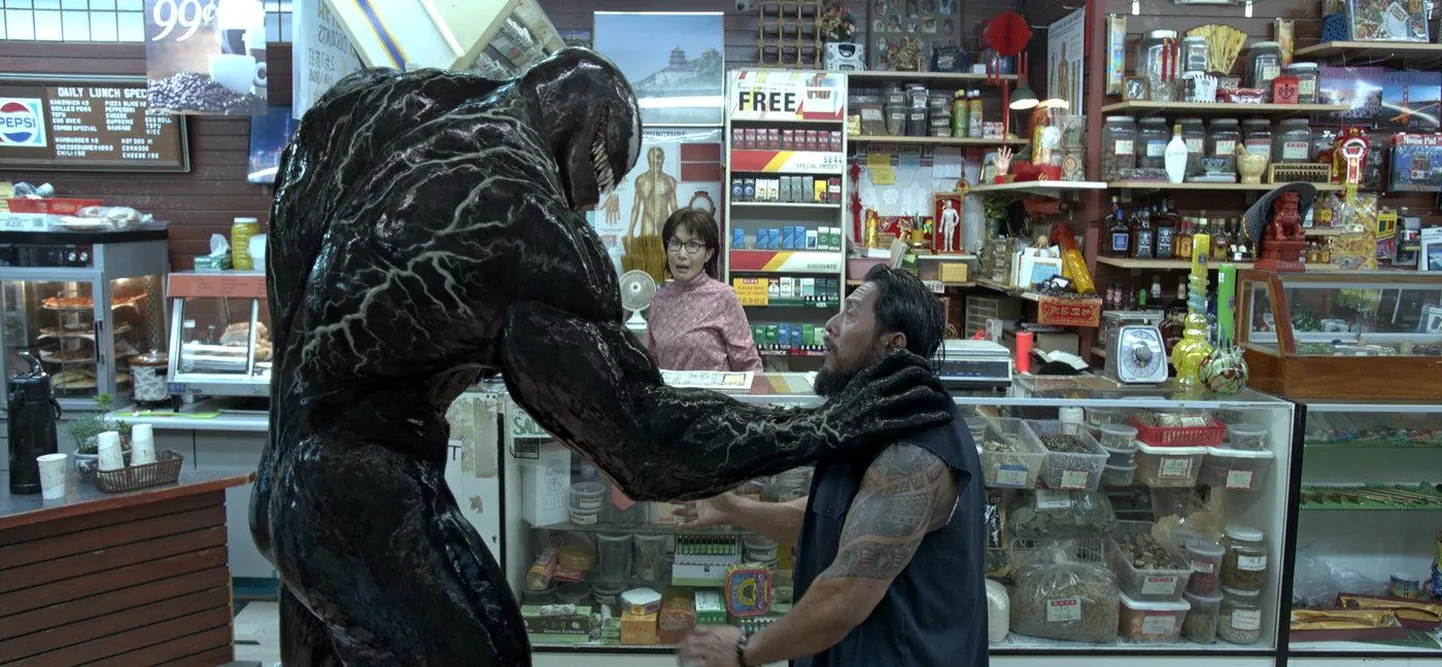 Ajakirjaniku ja kosmosekoletise sümbioosi kehastab «Venomis»Tom Hardy. FOTO: Outnow.ch