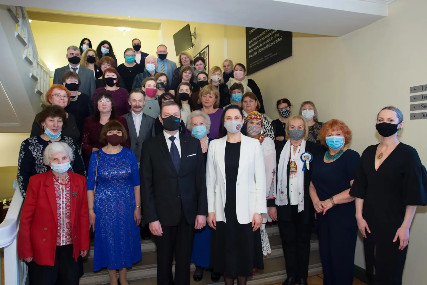 Laupäeval kogunevad Eestimaa rahvuste ühenduse liikmed Estonia teatris, et tähistada Eesti vabariigi 104. aastapäeva. Fotol on hetk ühenduse mulluselt kontsertaktuselt Estonia teatris.