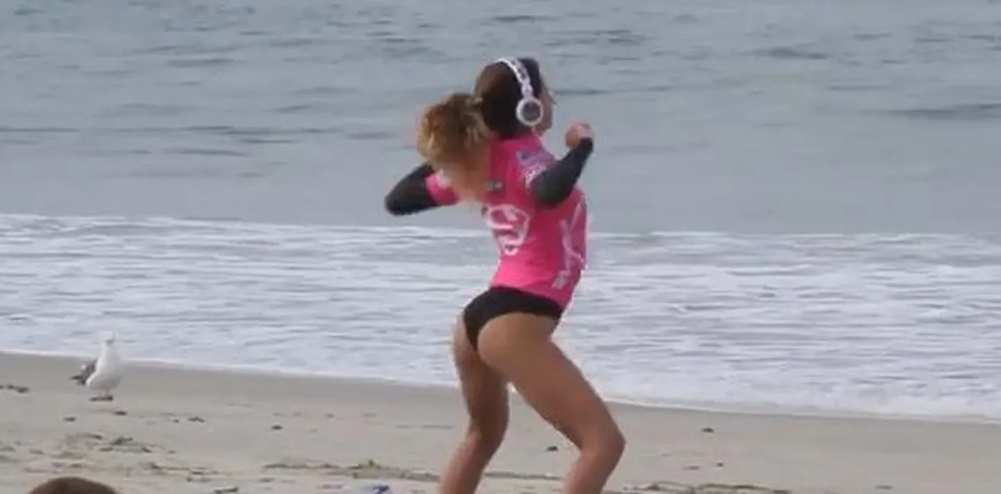 Anastasia Ashleyst saab uus Youtube'i hitt