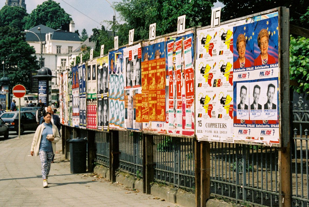 Билборды с рекламой выборов в Европарламент. Брюссель, 1994 год.