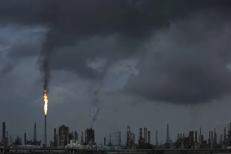 Shell Chemical naftas pārstrādes rūpnīca Misisipi krastā